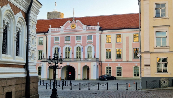 Riigikogu vähendas lastega peredel automaksu